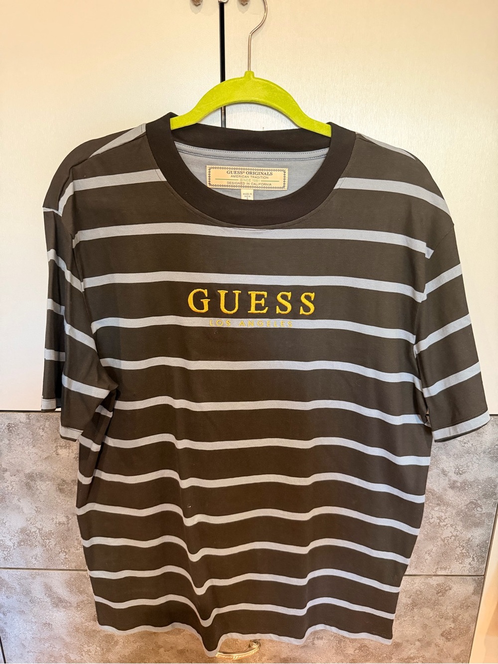 Guess originals t-shirt